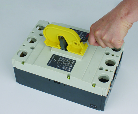 Литой блокиратор автоматов до 19 мм BD-D05-5 Литой блокиратор автоматов до 19 мм BD-D05-5